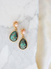 Load image into Gallery viewer, The Eloquence Earrings
