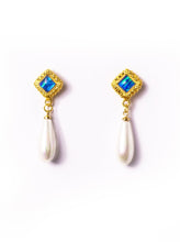 Load image into Gallery viewer, The Devotion Earrings
