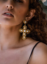 Load image into Gallery viewer, The Inspiration Earrings - Pearl
