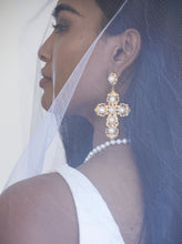Load image into Gallery viewer, The Inspiration Earrings - Pearl
