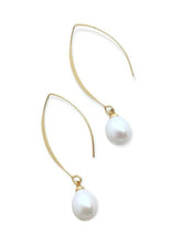 Load image into Gallery viewer, The Rhea Earrings
